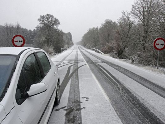 Telediario 1 - Telediario en 4' - 29/11/2010