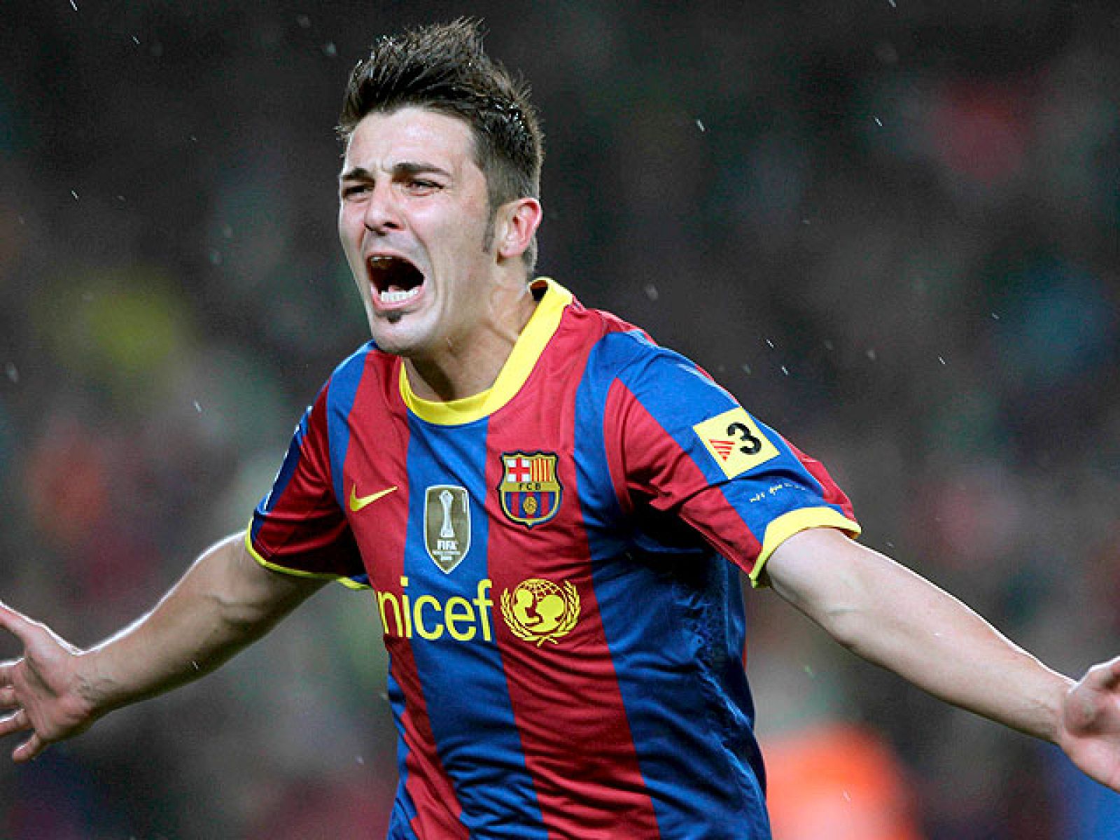 Telediario matinal en cuatro minutos - 30/11/10 | Ver