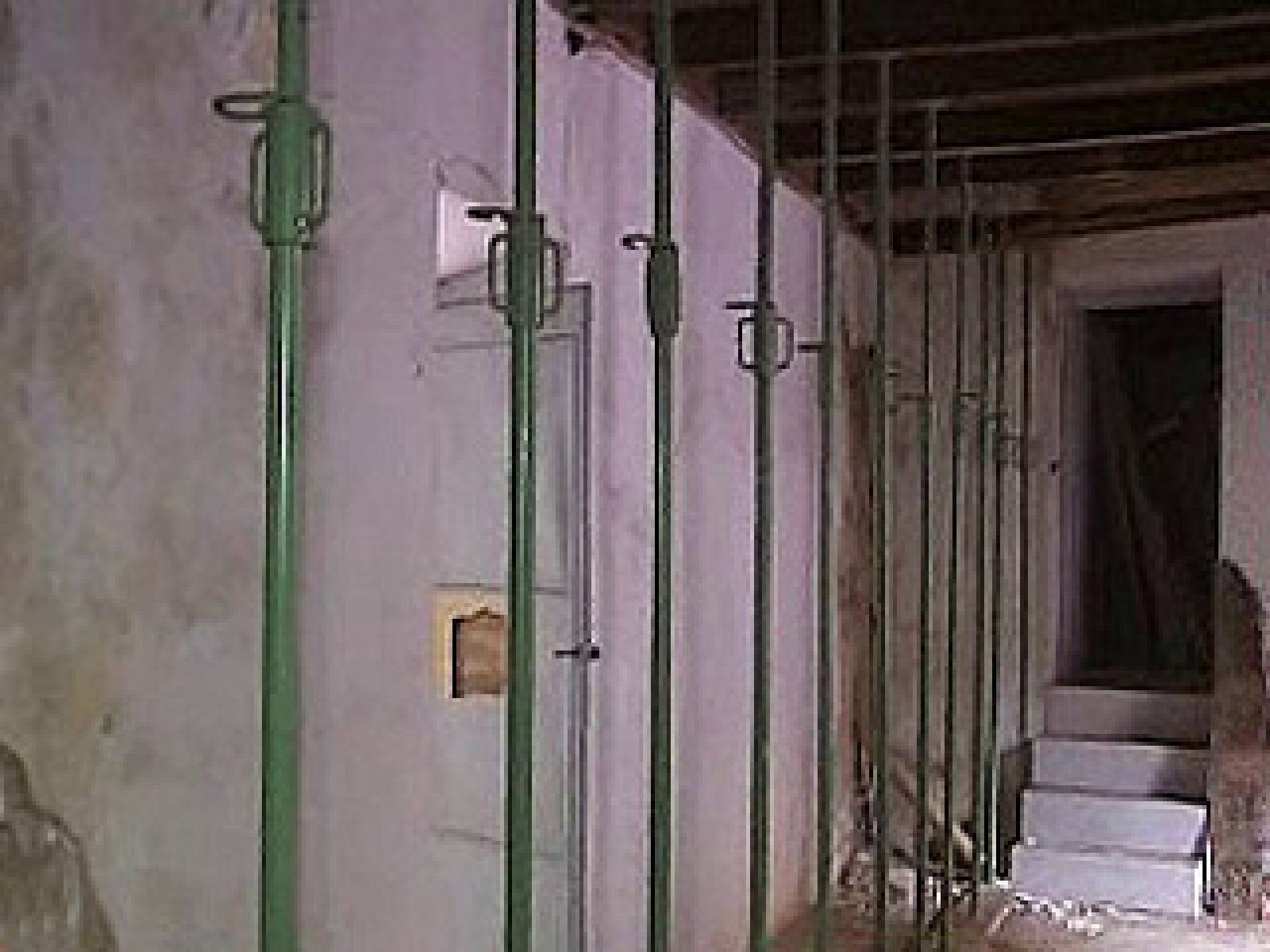 España Directo - El convento se cae a pedazos