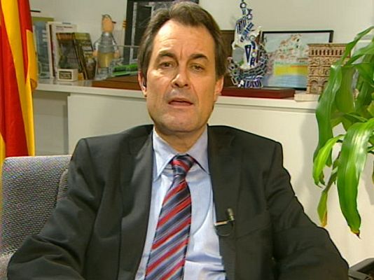 Telediario 1 - Mas quiere evitar en Cataluña la "bronca permanente" que existe en el Congreso