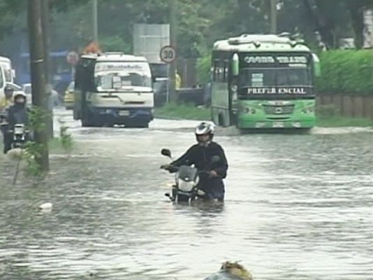 Telediario 1 - Persistentes lluvias en Colombia