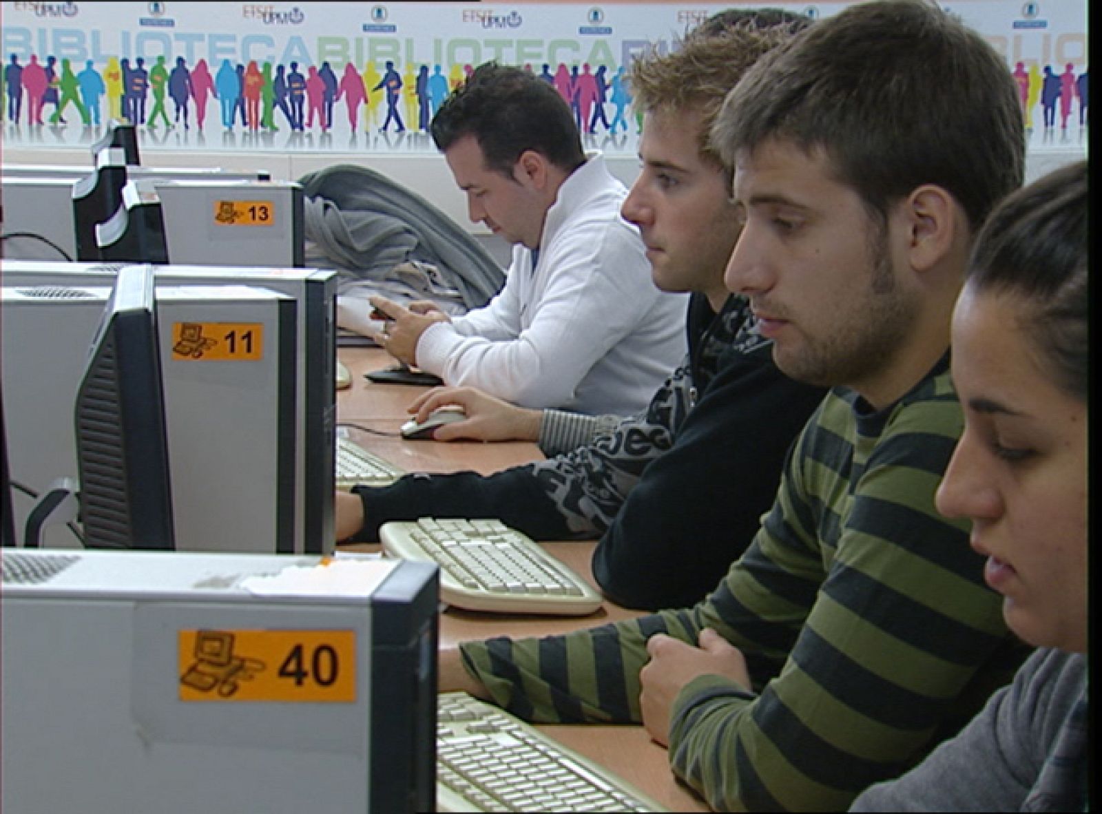 Los españoles están entre los que más dependen de sus familias para financiar sus estudios