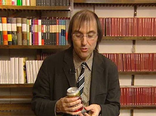 Telediario 1 - El nacimiento de los objetos más cotidianos, de la mano de Juli Capella