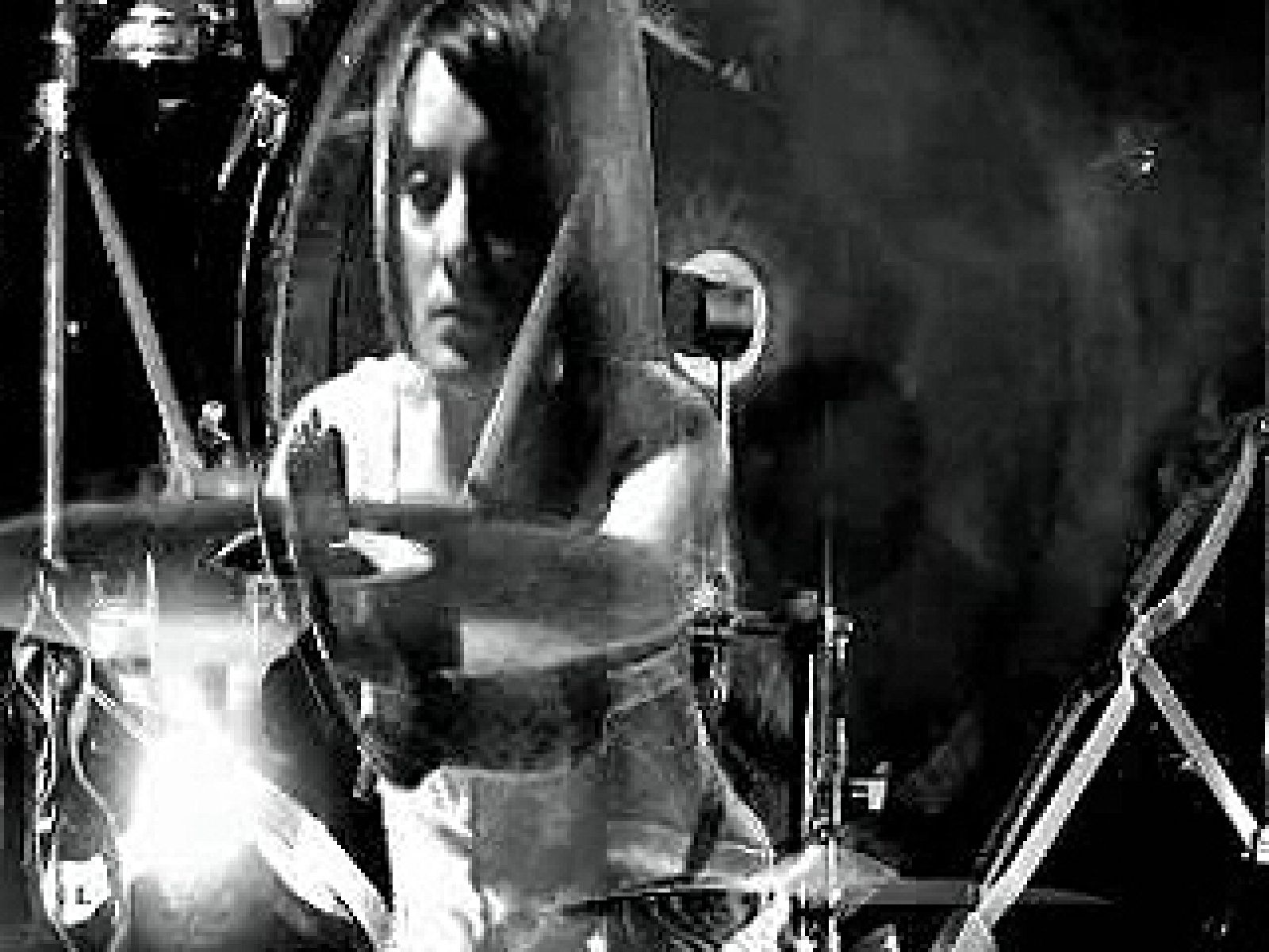 Zzz - Mañana puedes - Hacer ruido