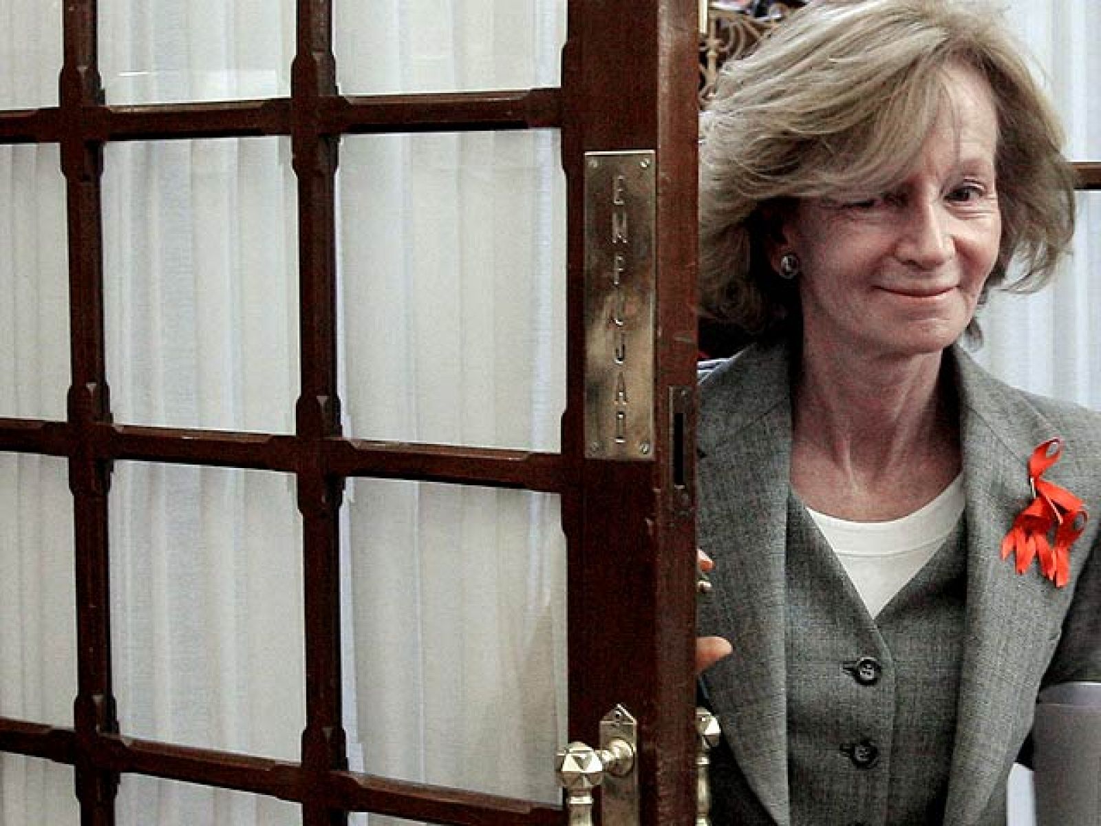 Salgado: "Fundamentalmente, subimos el tabaco por salud" | Ver