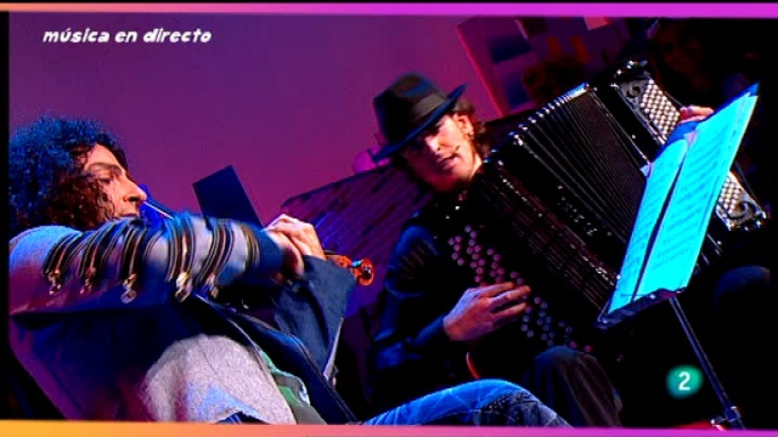 El Club de Pizzicato - 04/12/10 - Pizzicato en Clan | Ver