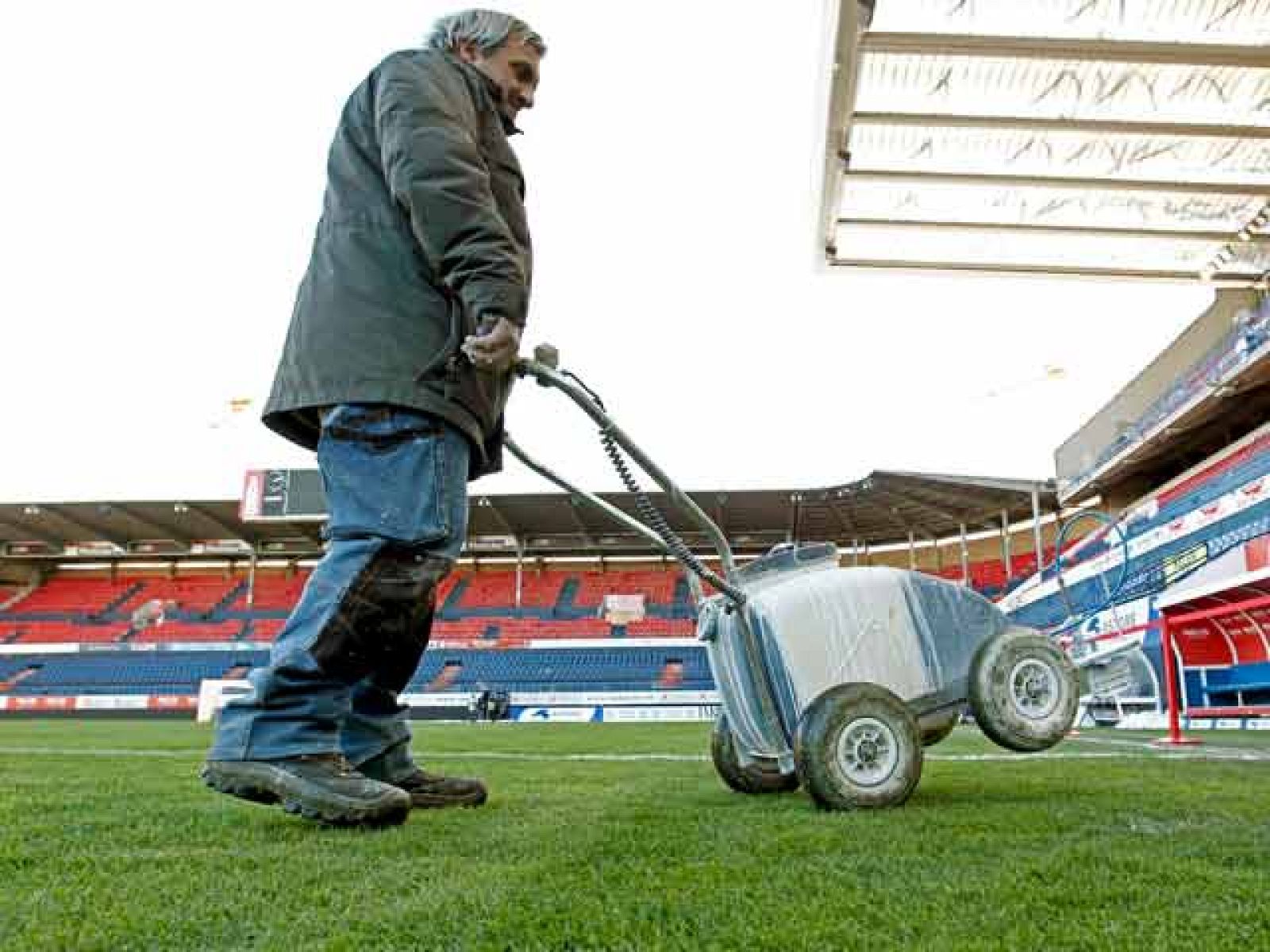 El estadio de Osasuna, el Reyno de Navarra, está en perfectas condiciones para acoger el encuentro contra el FC Barcelona de Liga