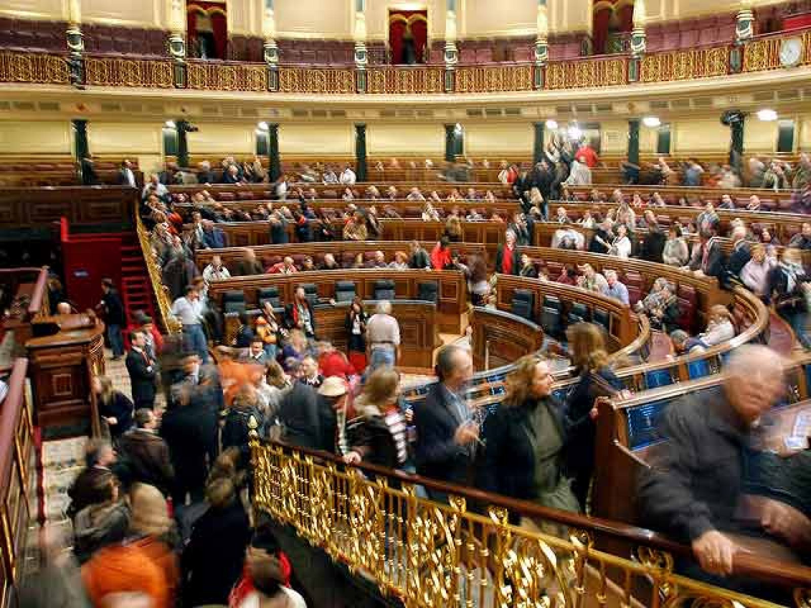 Más de ocho mil personas visitan el Congreso de los Diputados en el primer día de puertas abiertas