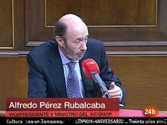  - Rubalcaba habla de ETA, Wikileaks y su vida política