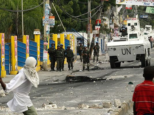 Telediario 1 - Telediario en 4'- 09/12/10