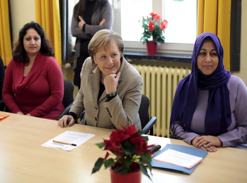 El Presidente del Eurogrupo califica de simplista y antieuropea la política de Angela Merkel