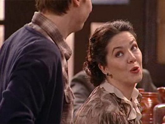 Amar en tiempos revueltos - Manolita está celosa