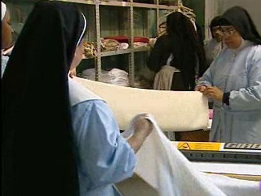 Telediario 1 - La crisis llega a los conventos