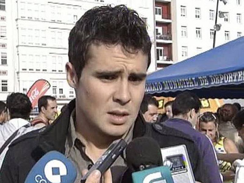 El triatleta Gómez Noya ha asegurado que se debe seguir adelante con la investigación sobre el dopaje en el atletismo, "caiga quien caiga".