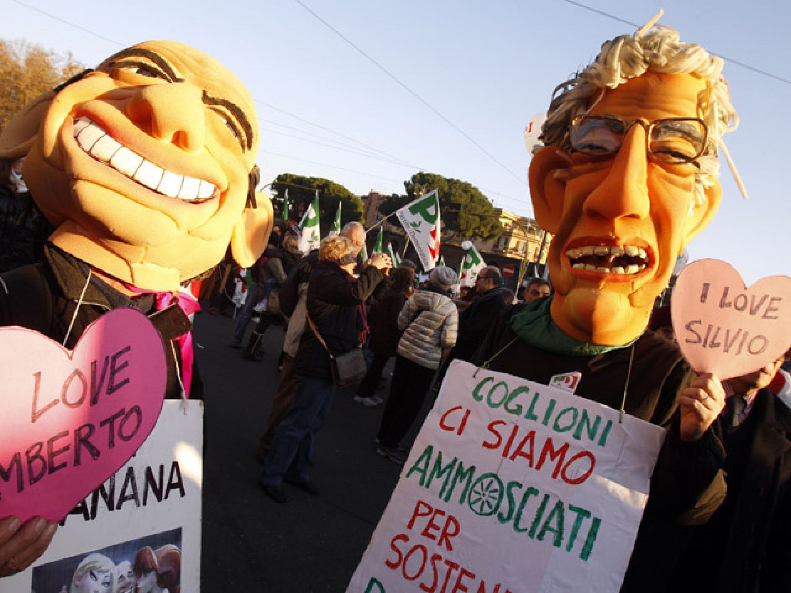 Berlusconi se enfrenta a las mociones de censura y de confianza