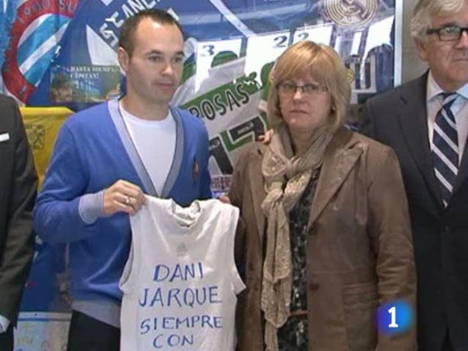 Xavi, Iniesta y Messi luchan por el Balón de Oro | Ver