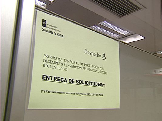 Telediario 1 - La ayuda de 426 euros a los parados