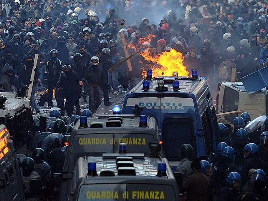 Telediario 1 - El Telediario en 4' - 15/12/2010