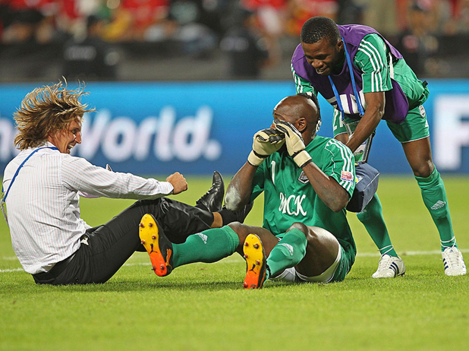 El TP Mazembe Englebert africano se clasificó para la final del  Mundial de Clubes gracias a su sorprendente e histórica victoria por  2-0 ante el Sport Club Internacional brasileño. El equipo congoleño ha hecho historia con su triunfo, ya que se  co