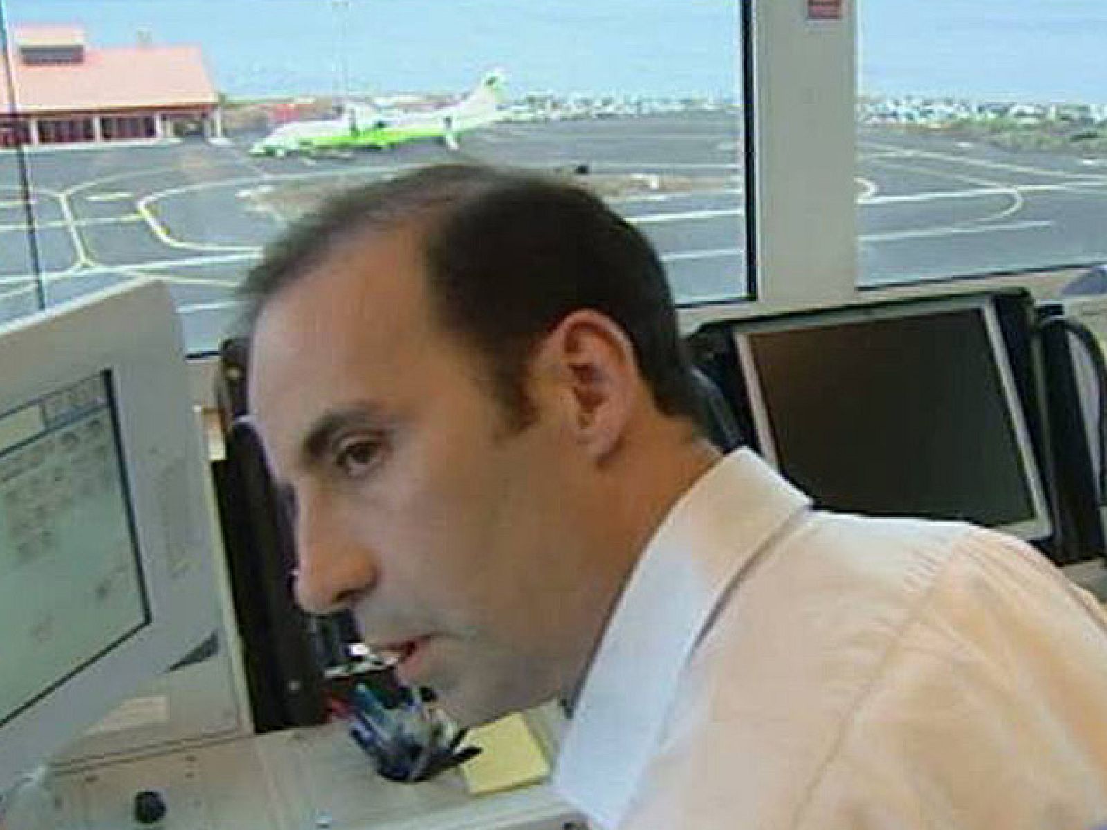 Comienzan a trabajar controladores no dependientes de AENA en El Hierro