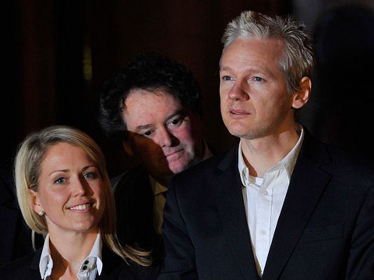 Telediario 1 - El Telediario en 4' - 17/12/2010