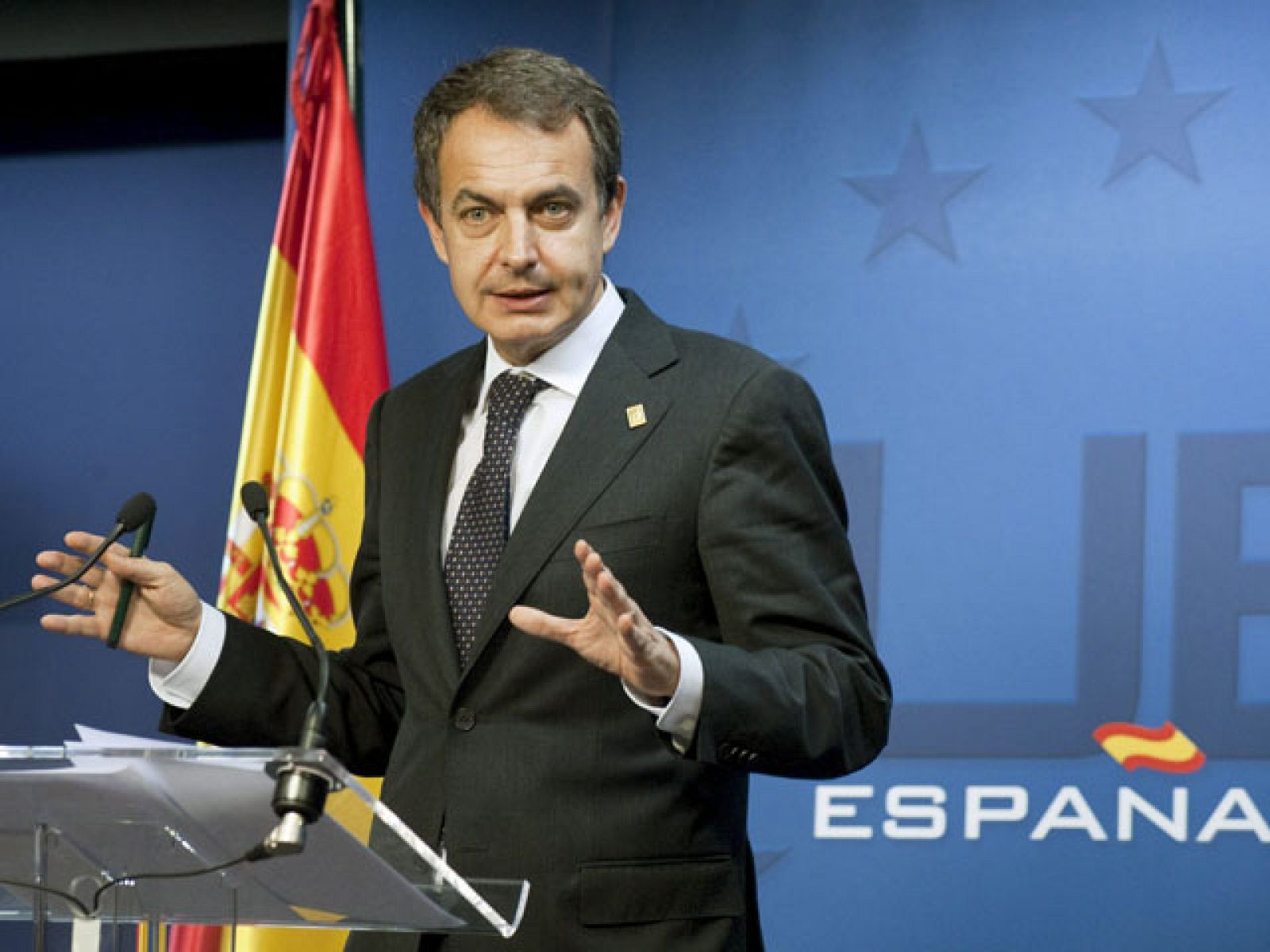 Telediario 1 en cuatro minutos - 17/12/10