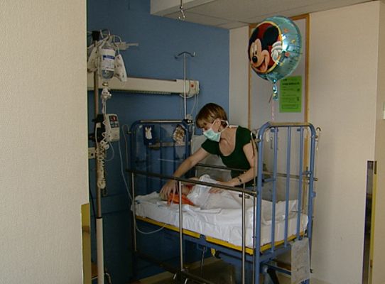 Telediario 1 - Ayuda para padres trabajadores