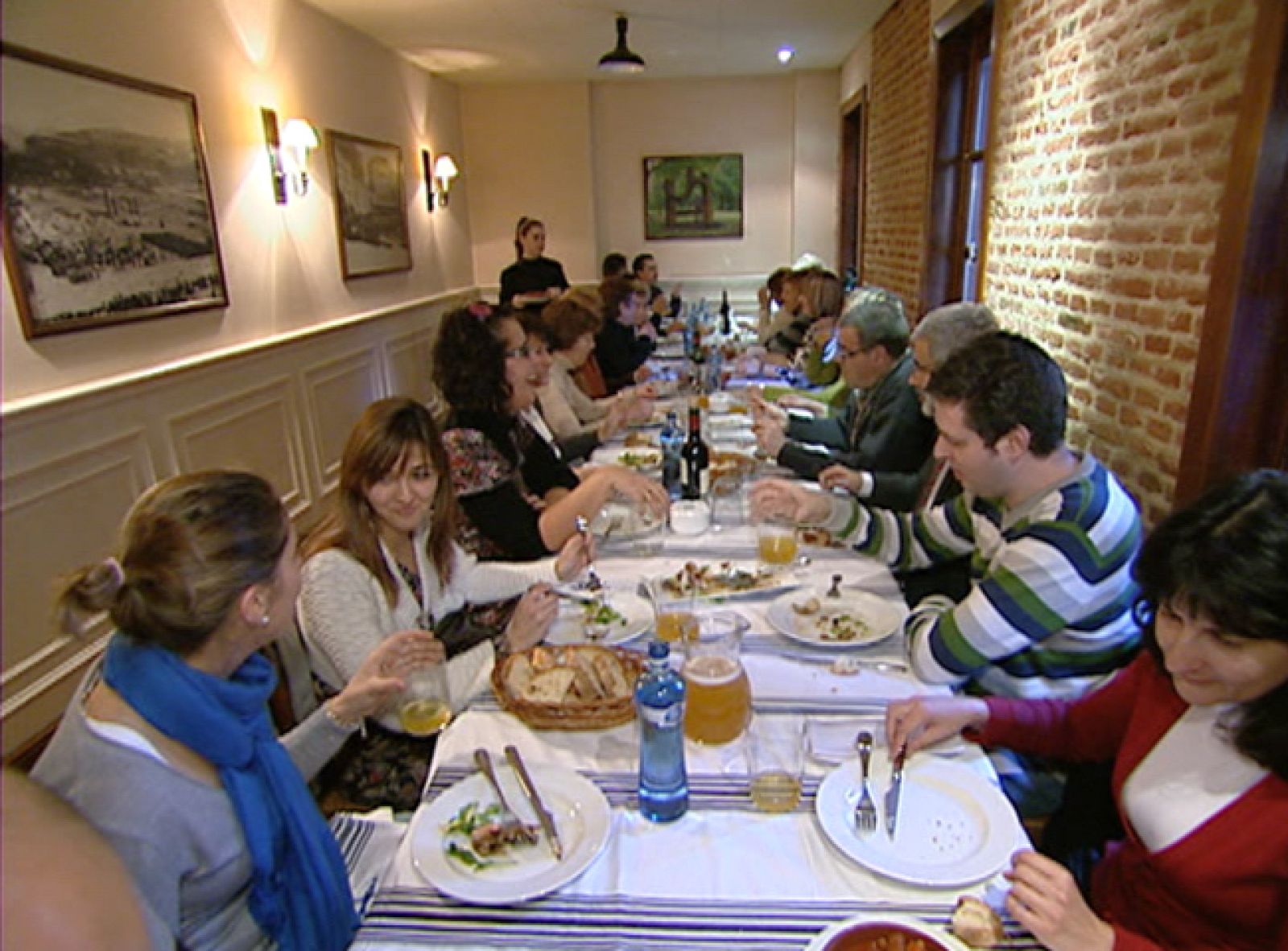 Estos días, hay muchas comidas y cenas de empresa por las fiestas navideñas