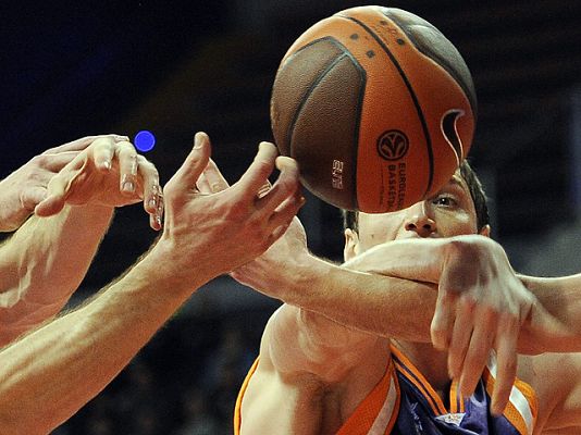 Baloncesto en RTVE - Ya hay 4 españoles en el 'Top 16'