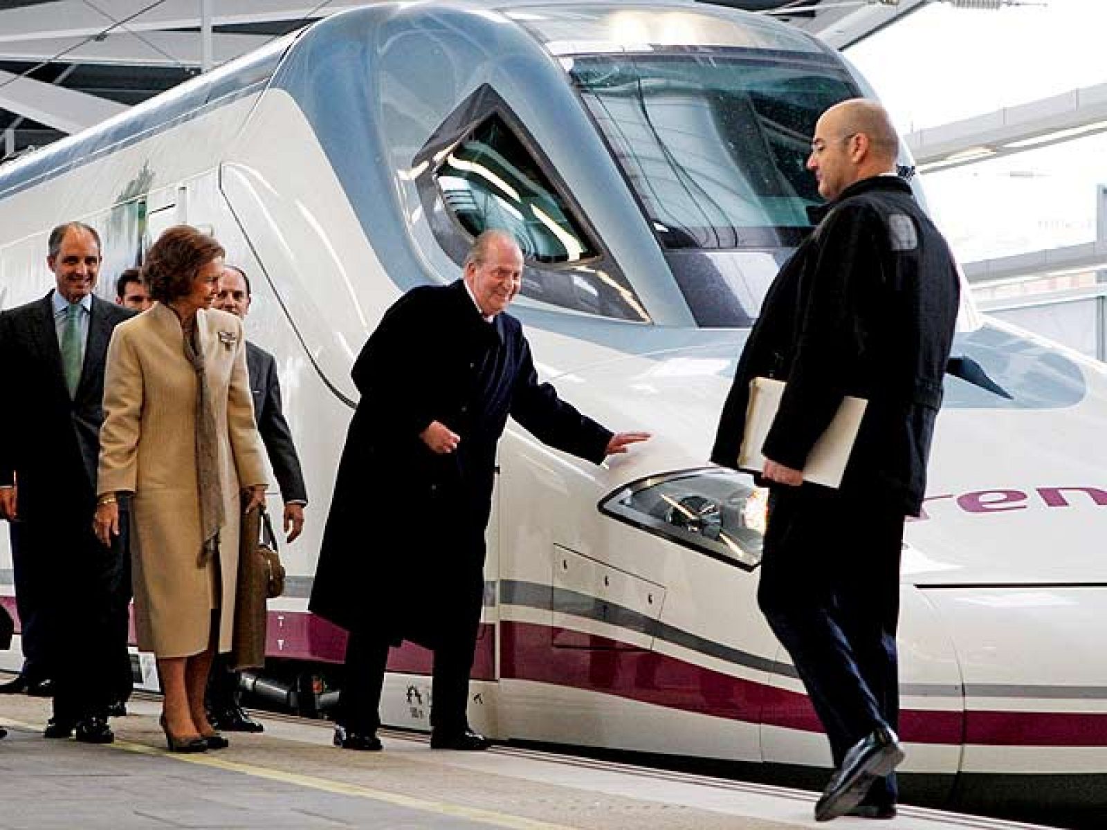 Toda la información del Telediario de Fin de semana, en cuatro minutos.