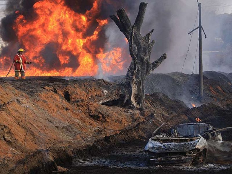 22 muertos en la explosión de un oleoducto en México