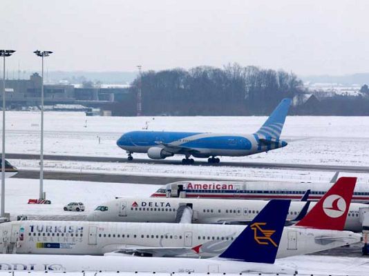  - El mal tiempo causa caos en Europa