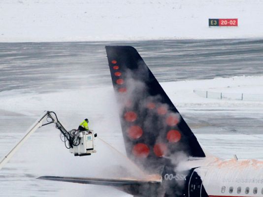 Telediario 1 - Telediario en 4' - 20/12/10