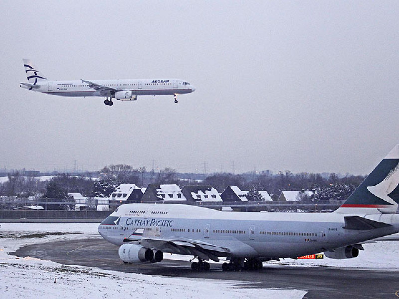 Telediario Matinal en cuatro minutos -21/12/2010 | Ver