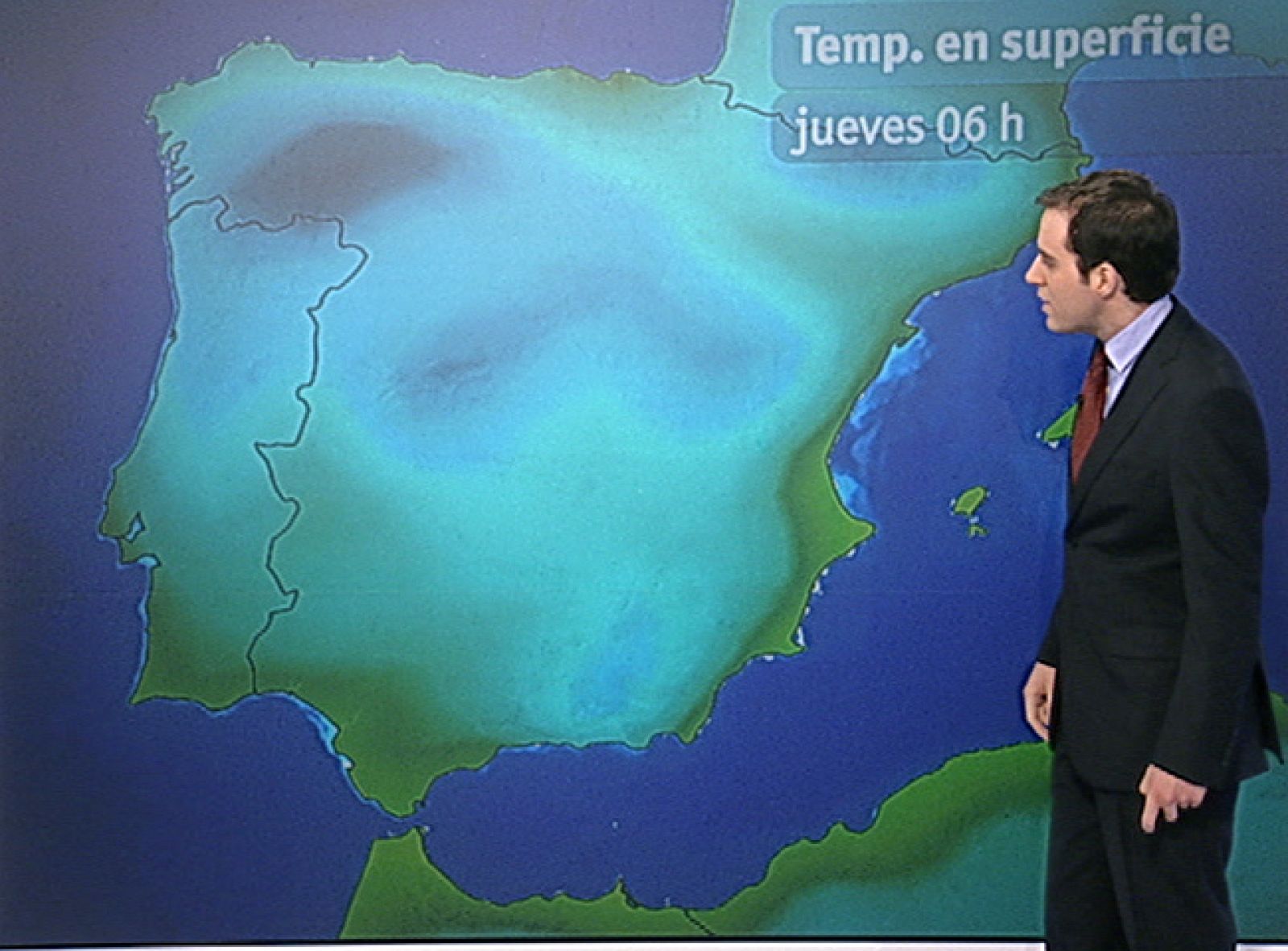 Mañana baja la cota de nieve en la península y  habrá vientos en el Mediterráneo