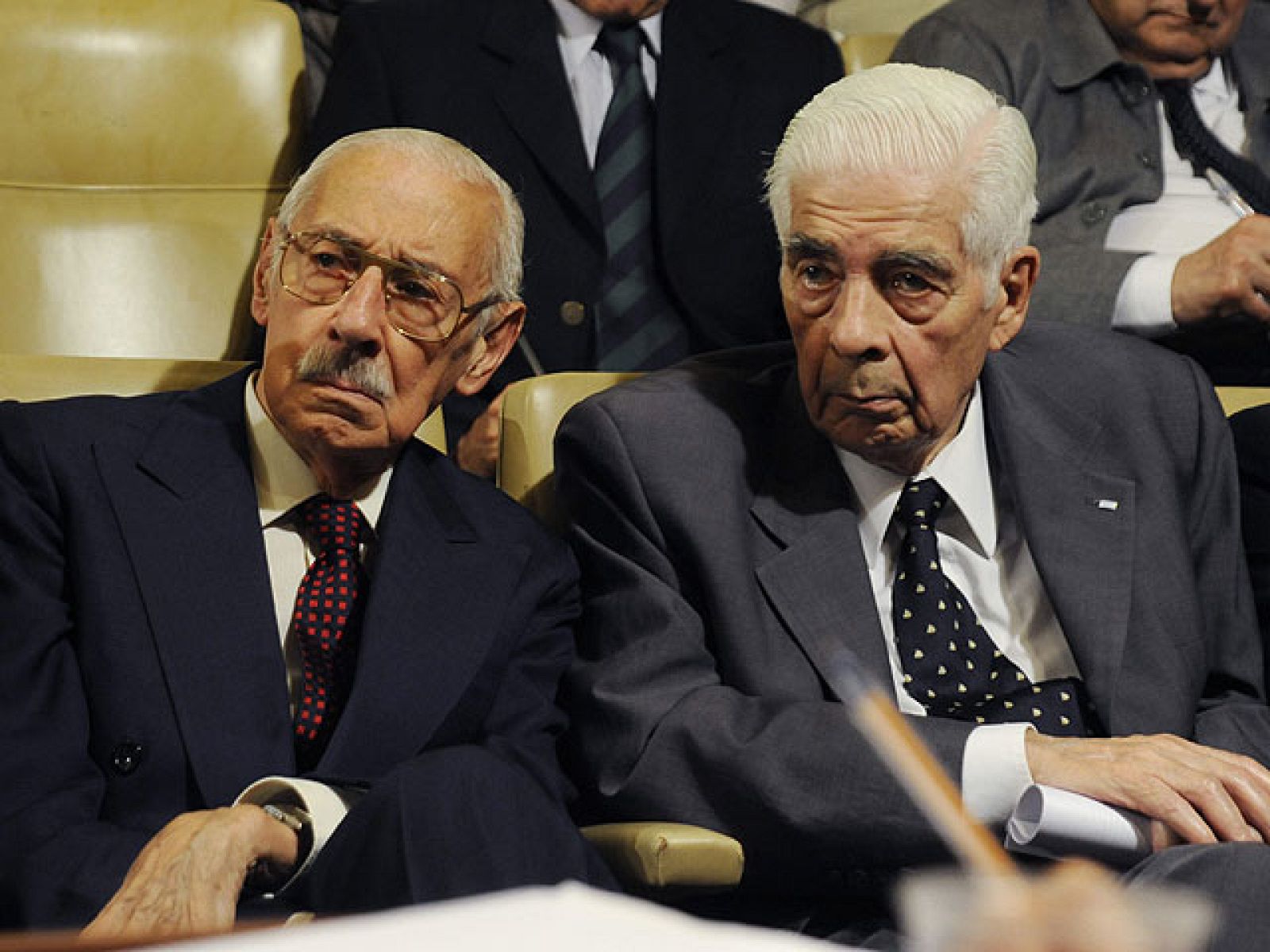 Condenan a Videla a cadena perpetua | Ver