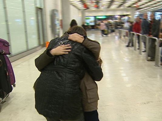 Telediario 1 - Volver a casa por Navidad