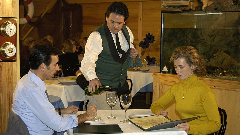 Cuntame cmo pas - T2 - Episodio 8: Arriba el teln - Ver ahora