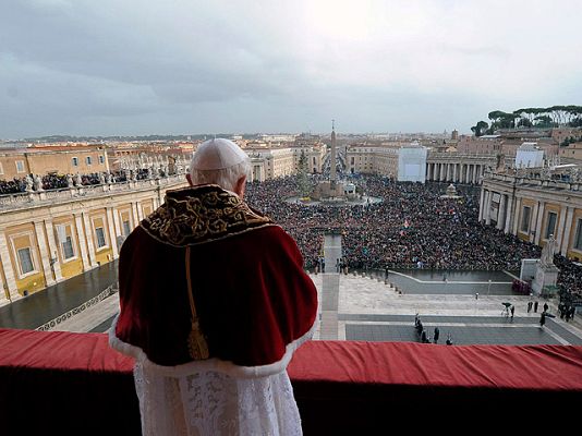 Telediario 1 - Benedicto XVI felicita la Navidad