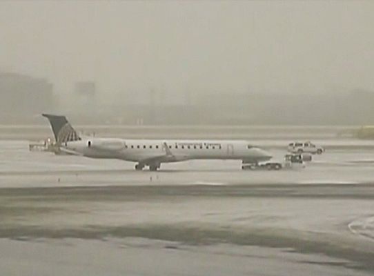 Telediario 1 - Telediario en 4' - 27/12/10