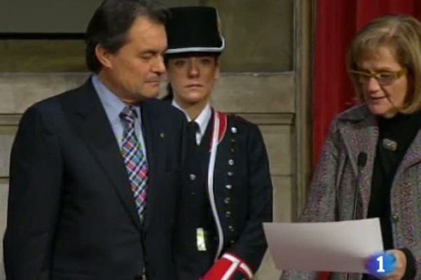 L'Informatiu - Catalunya en 2' - 27/12/10