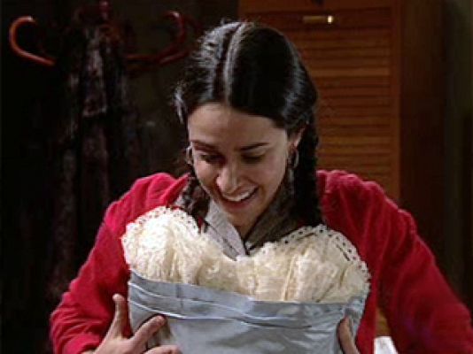 Amar en tiempos revueltos - Un regalo para Chelo