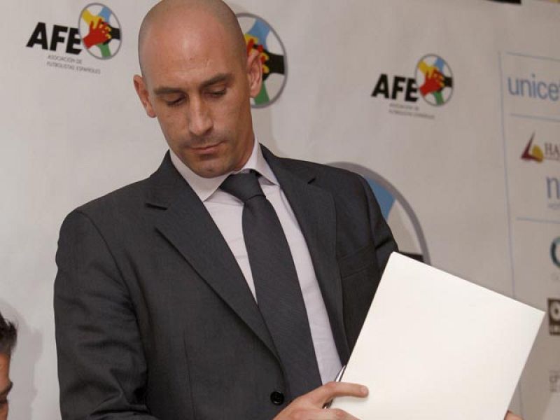 La Asociación de Futbolistas Españoles (AFE) tendría que depositar una fianza para hacer frente a posibles daños y perjuicios en el caso de que la Sala de lo Social de la Audiencia Nacional decida suspender cautelarmente los partidos previstos para e