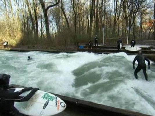 Telediario 1 - Haciendo surf en... Múnich
