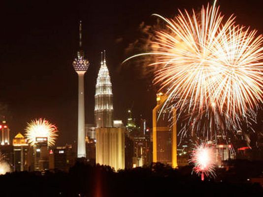 Telediario 1 - El Telediario en 4' - 31/12/2010