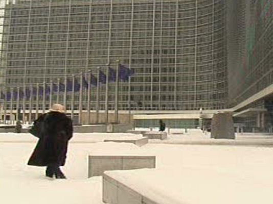 Telediario 1 - Los retos económicos de 2011 para la UE