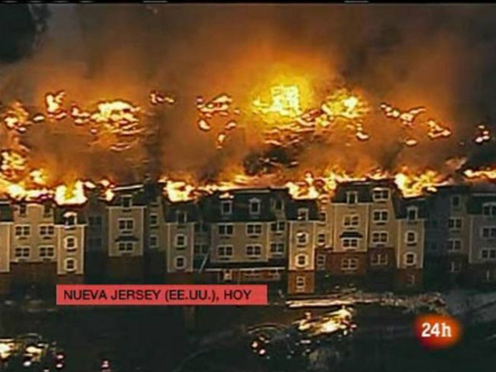 Espectacular incendio en un edificio de Nueva Jersey