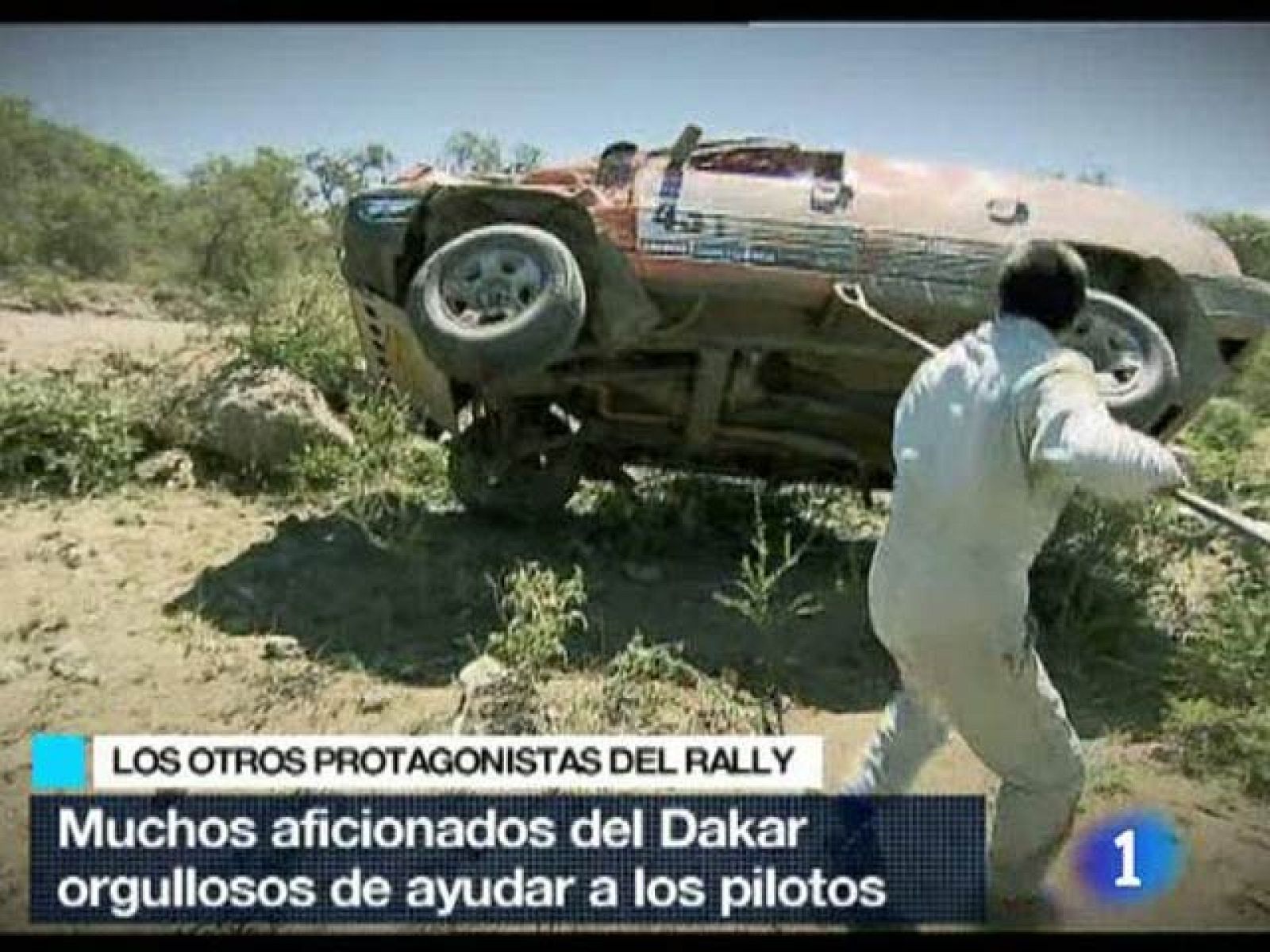 Los aficionados ayudan en el Dakar - Dakar | Ver