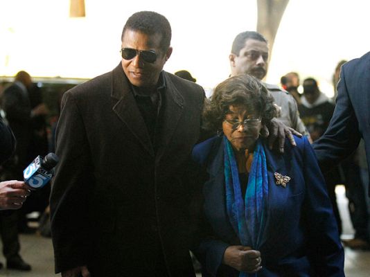 Telediario 1 - Juicio al médico de Michael Jackson