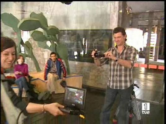  - Discapacitados aprenden arte